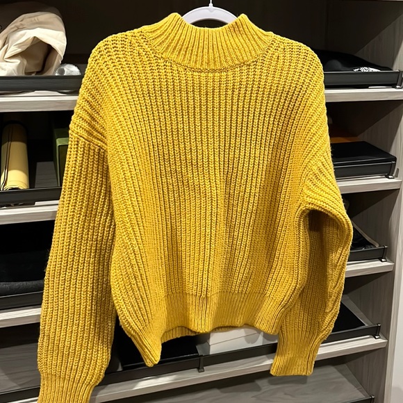 Uniqlo Sweaters Uniqlo Sweater Poshmark